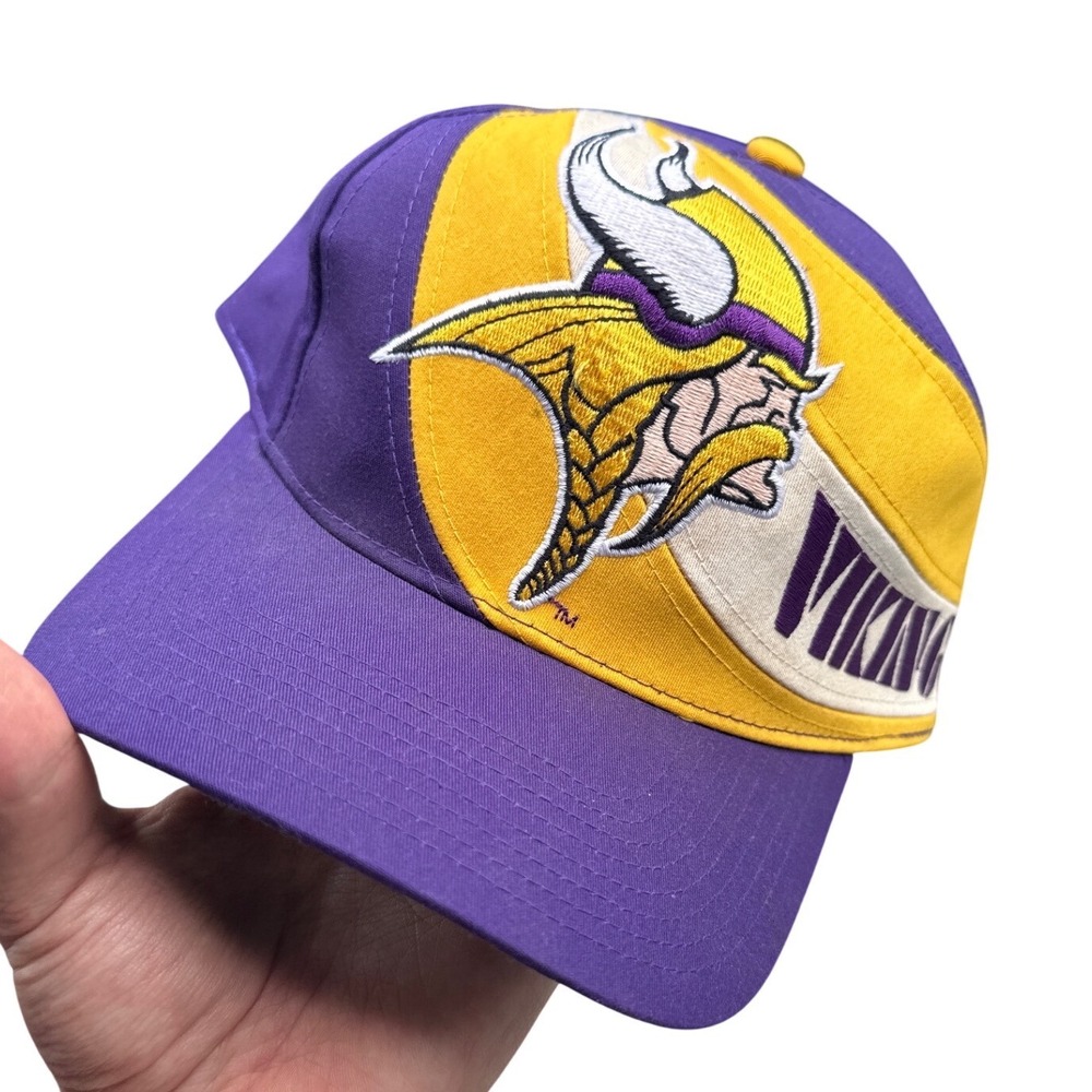 Vintage Minnesota Vikings Hat Eastport Snapback Purple Gold Team NFL Cap 90s